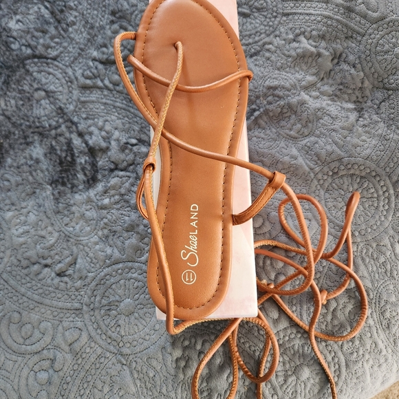 Sandals - Picture 7 of 8